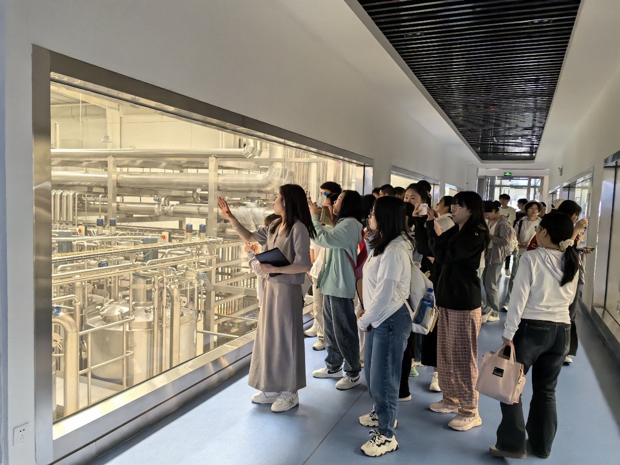 G:\20230915 桌面材料\20240422 生物资源与食品工程学院开展专业见习活动\IMG_20240417_105142.jpg